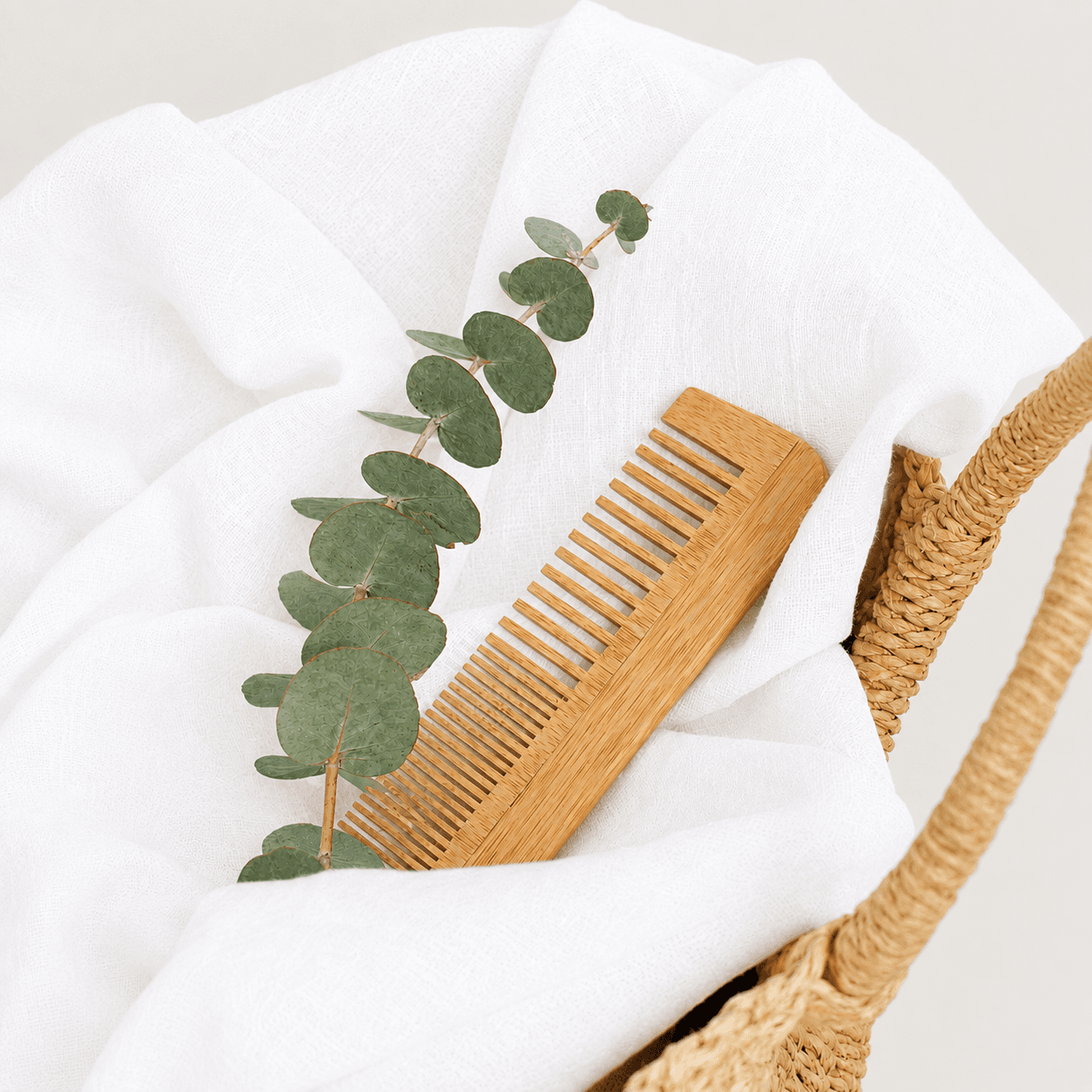Curated Eco-Conscious Bamboo Gift Collections and Sustainable Merchandise